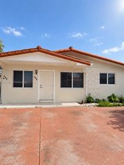 554 E 10th Street 554, Hialeah, FL 33010