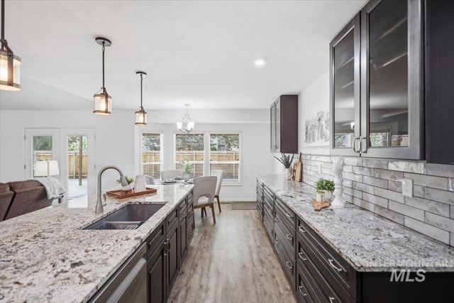 2441 N Snow Goose Way, Meridian, ID 83646