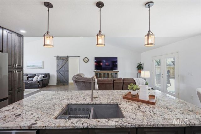 2441 N Snow Goose Way, Meridian, ID 83646