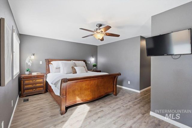 2441 N Snow Goose Way, Meridian, ID 83646