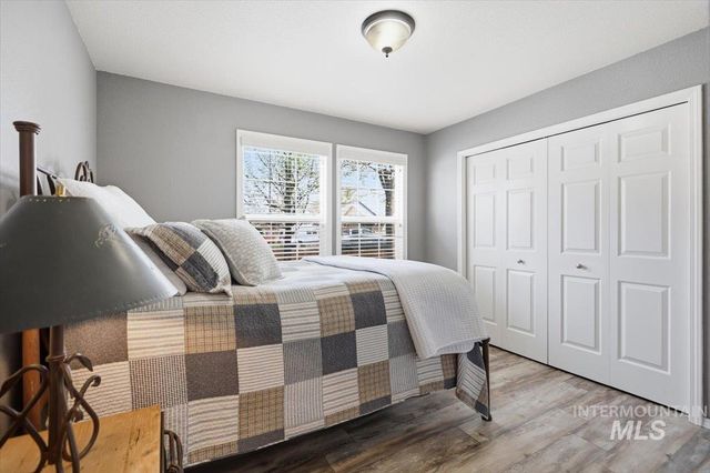 2441 N Snow Goose Way, Meridian, ID 83646