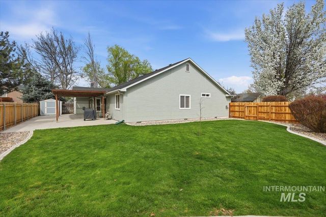 2441 N Snow Goose Way, Meridian, ID 83646