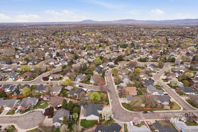 2441 N Snow Goose Way, Meridian, ID 83646