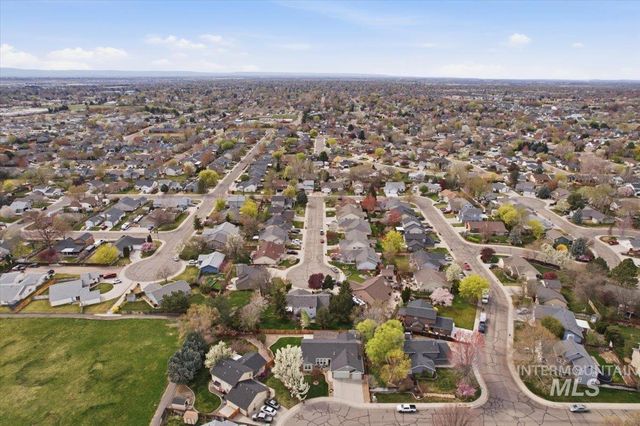 2441 N Snow Goose Way, Meridian, ID 83646