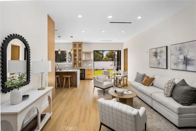 2124 Rutgers, Long Beach, CA 90815