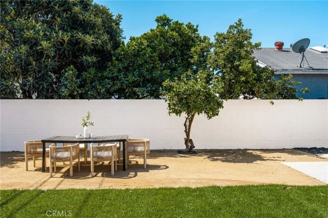 2124 Rutgers, Long Beach, CA 90815