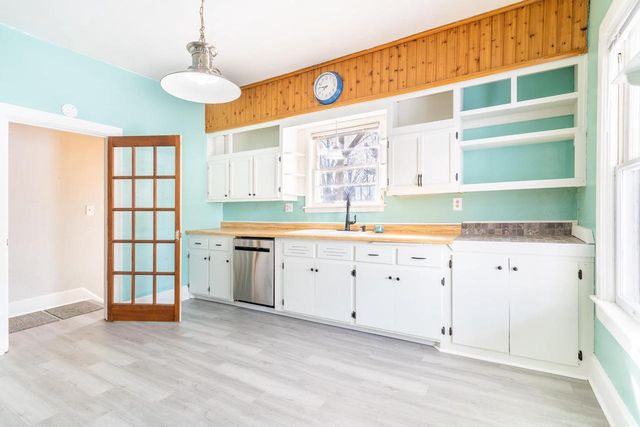 1124 HASTINGS STREET, Green Bay, WI 54301