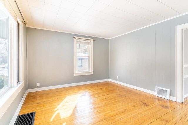 1124 HASTINGS STREET, Green Bay, WI 54301