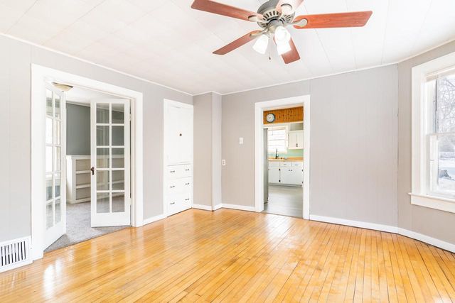 1124 HASTINGS STREET, Green Bay, WI 54301