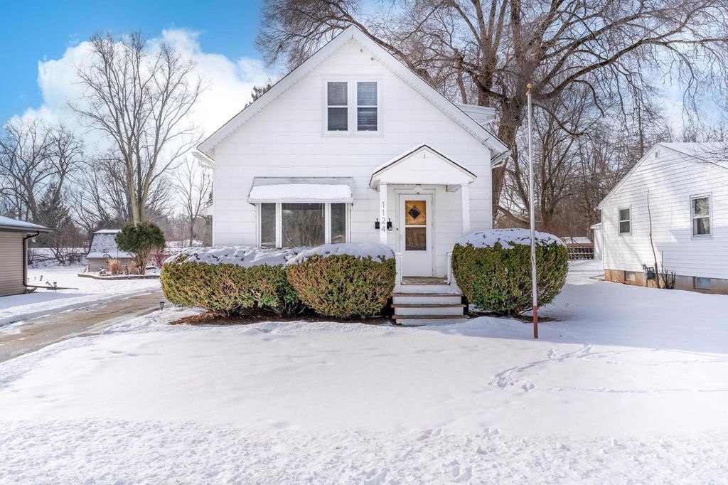 1124 HASTINGS STREET, Green Bay, WI 54301