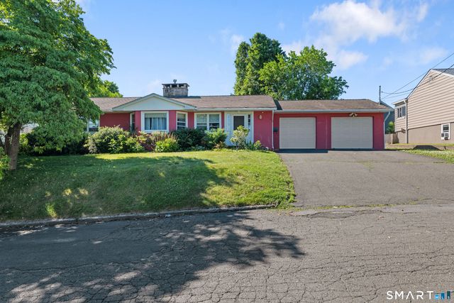4 Francis Road, Danbury, CT 06810