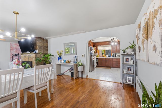 4 Francis Road, Danbury, CT 06810