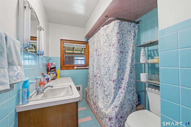 4 Francis Road, Danbury, CT 06810