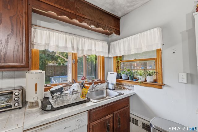 4 Francis Road, Danbury, CT 06810