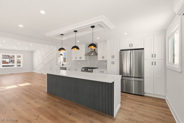 310 Saint Lawrence Boulevard, Eastlake, OH 44095