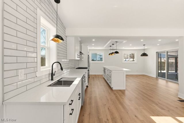 310 Saint Lawrence Boulevard, Eastlake, OH 44095