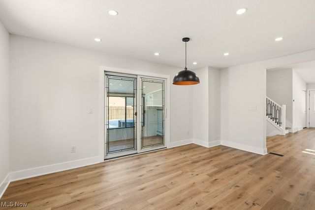 310 Saint Lawrence Boulevard, Eastlake, OH 44095