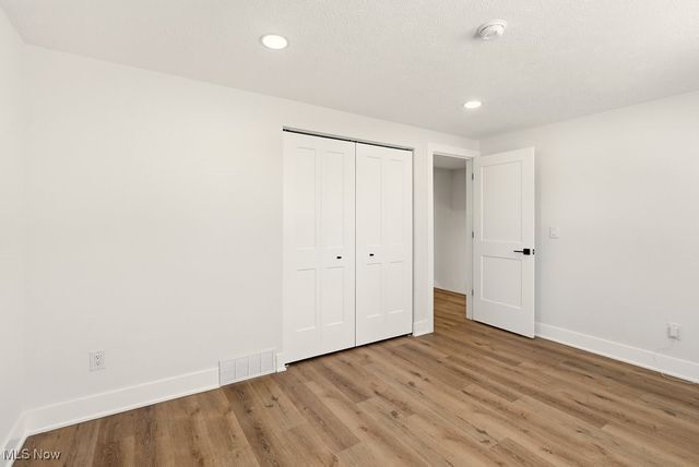 310 Saint Lawrence Boulevard, Eastlake, OH 44095