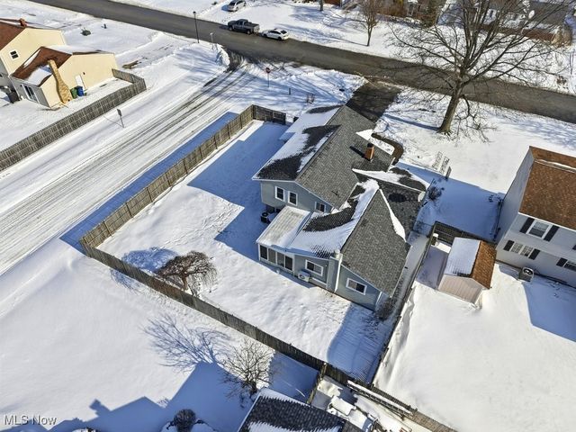 310 Saint Lawrence Boulevard, Eastlake, OH 44095