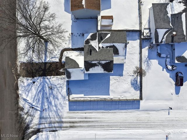 310 Saint Lawrence Boulevard, Eastlake, OH 44095