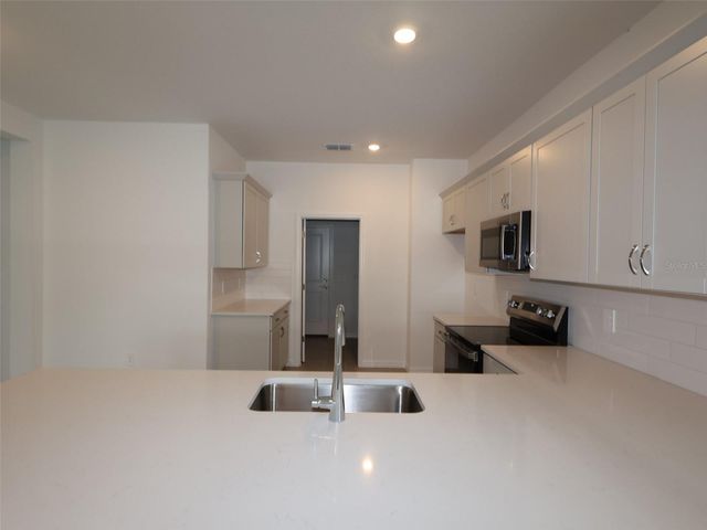 9117 OPTIMIST WAY, Palmetto, FL 34221