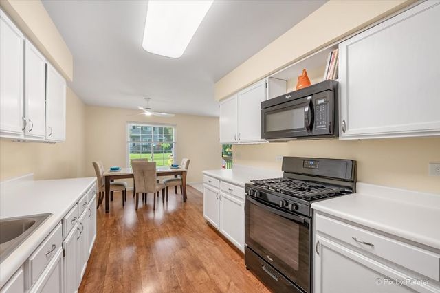 453 Village Creek Drive 453, Lake In The Hills, IL 60156