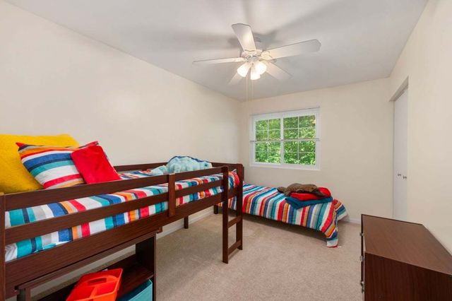 453 Village Creek Drive 453, Lake In The Hills, IL 60156