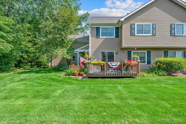 453 Village Creek Drive 453, Lake In The Hills, IL 60156