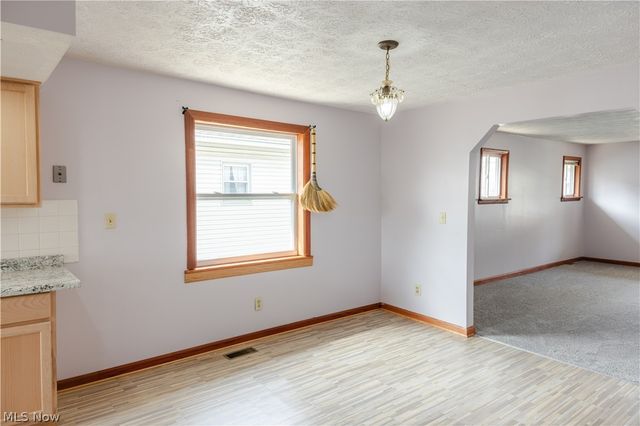 1177 Neptune Avenue, Akron, OH 44301
