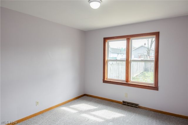 1177 Neptune Avenue, Akron, OH 44301