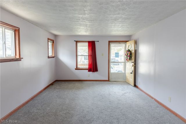1177 Neptune Avenue, Akron, OH 44301