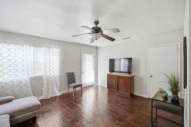 1645 79th Ave, Baton Rouge, LA 70807