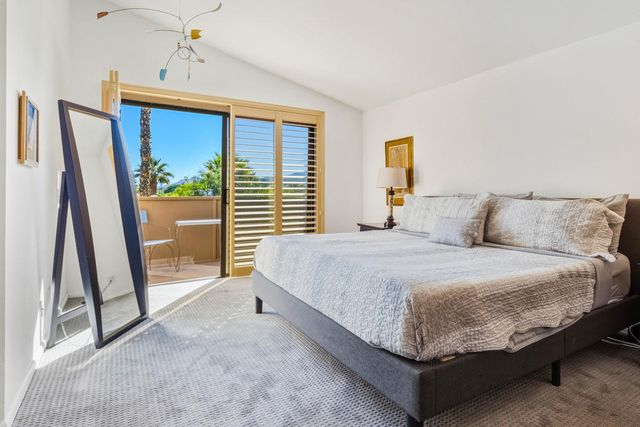 466 E Calle Begonia, Palm Springs, CA 92262