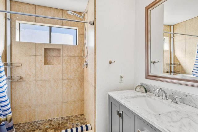 466 E Calle Begonia, Palm Springs, CA 92262