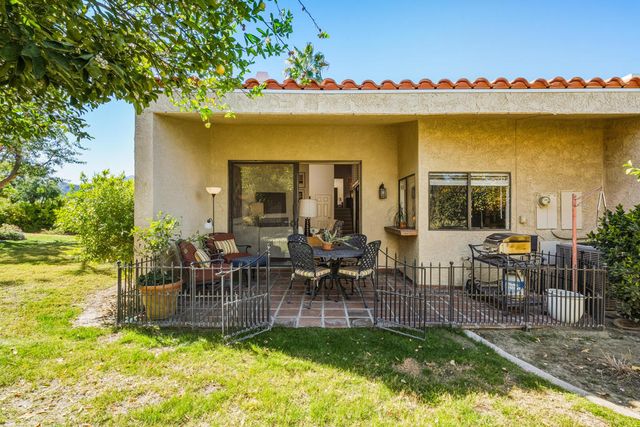 466 E Calle Begonia, Palm Springs, CA 92262