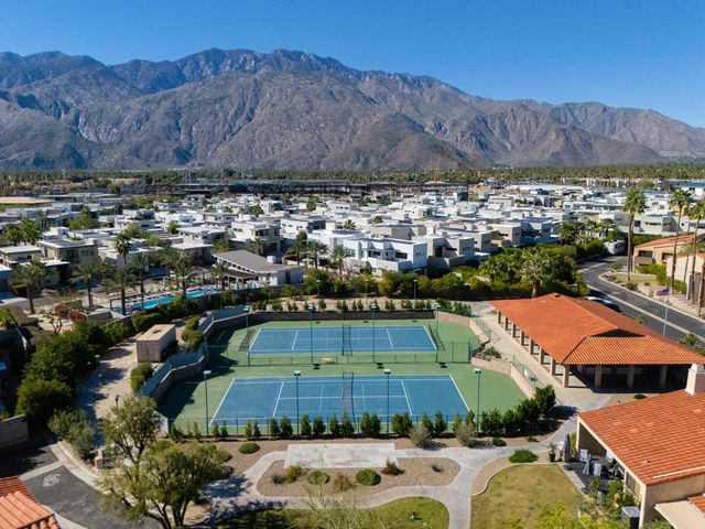 466 E Calle Begonia, Palm Springs, CA 92262