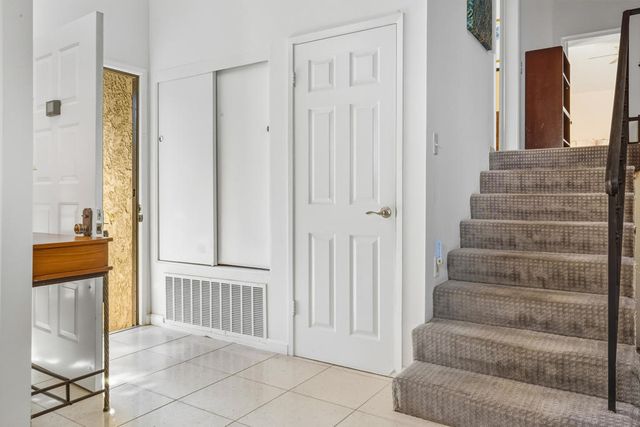 466 E Calle Begonia, Palm Springs, CA 92262