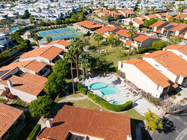 466 E Calle Begonia, Palm Springs, CA 92262