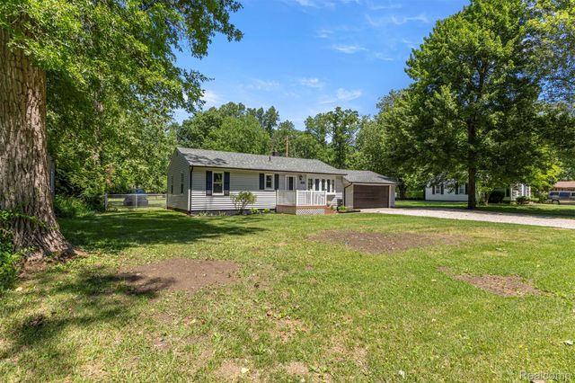38530 Superior Street, Romulus, MI 48174