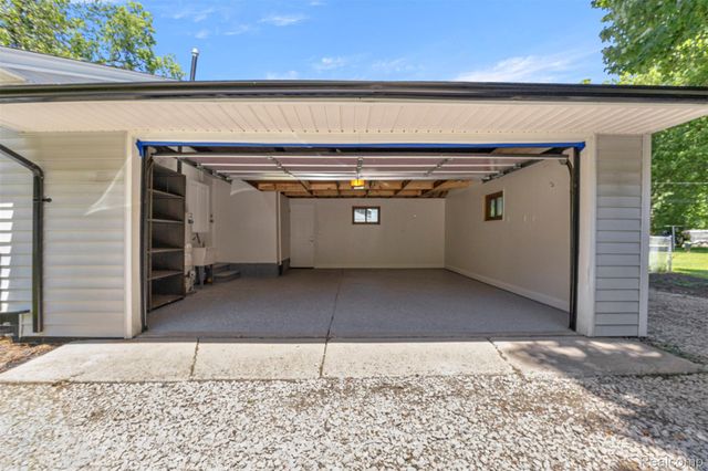 38530 Superior Street, Romulus, MI 48174
