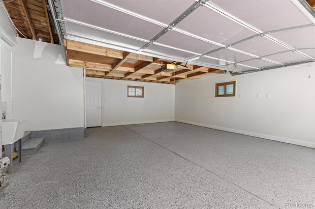 38530 Superior Street, Romulus, MI 48174