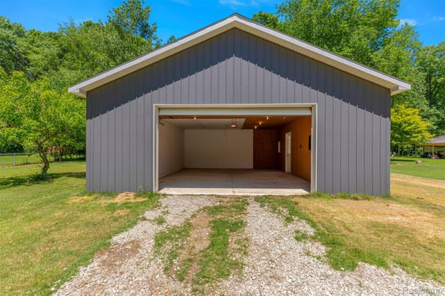 38530 Superior Street, Romulus, MI 48174