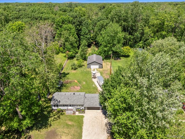 38530 Superior Street, Romulus, MI 48174
