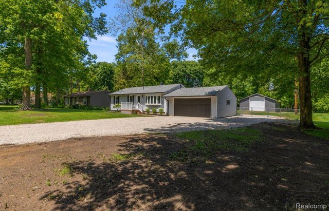 38530 Superior Street, Romulus, MI 48174
