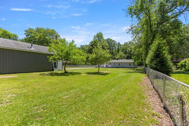 38530 Superior Street, Romulus, MI 48174