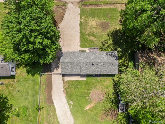 38530 Superior Street, Romulus, MI 48174