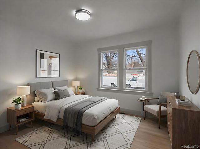 1032 E Maxlow Avenue, Hazel Park, MI 48030