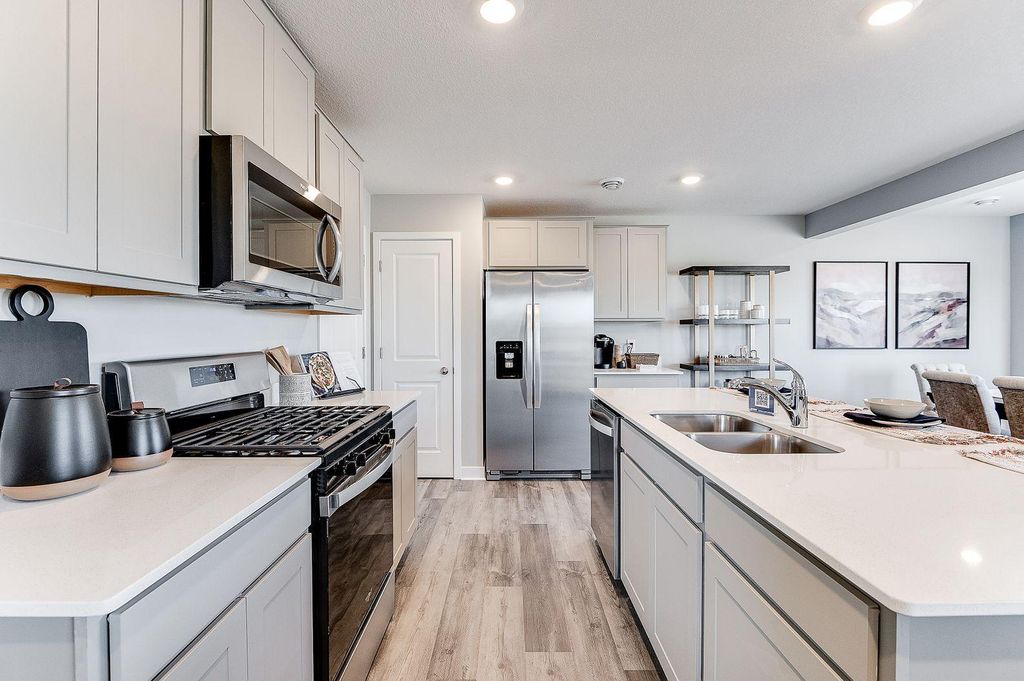 1922 Highview Terrace, Shakopee, MN 55379 — photo 5