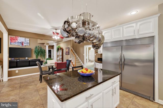 19103 RED MAPLE DR, Hagerstown, MD 21742