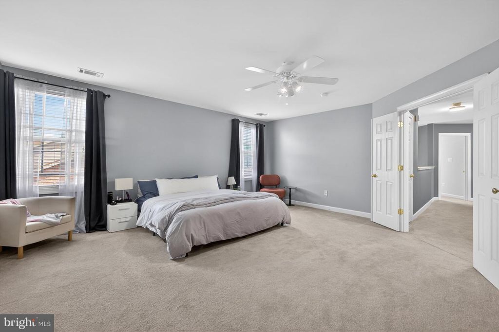 Image 42 of property listing at 19103 RED MAPLE DR, Hagerstown, MD 21742